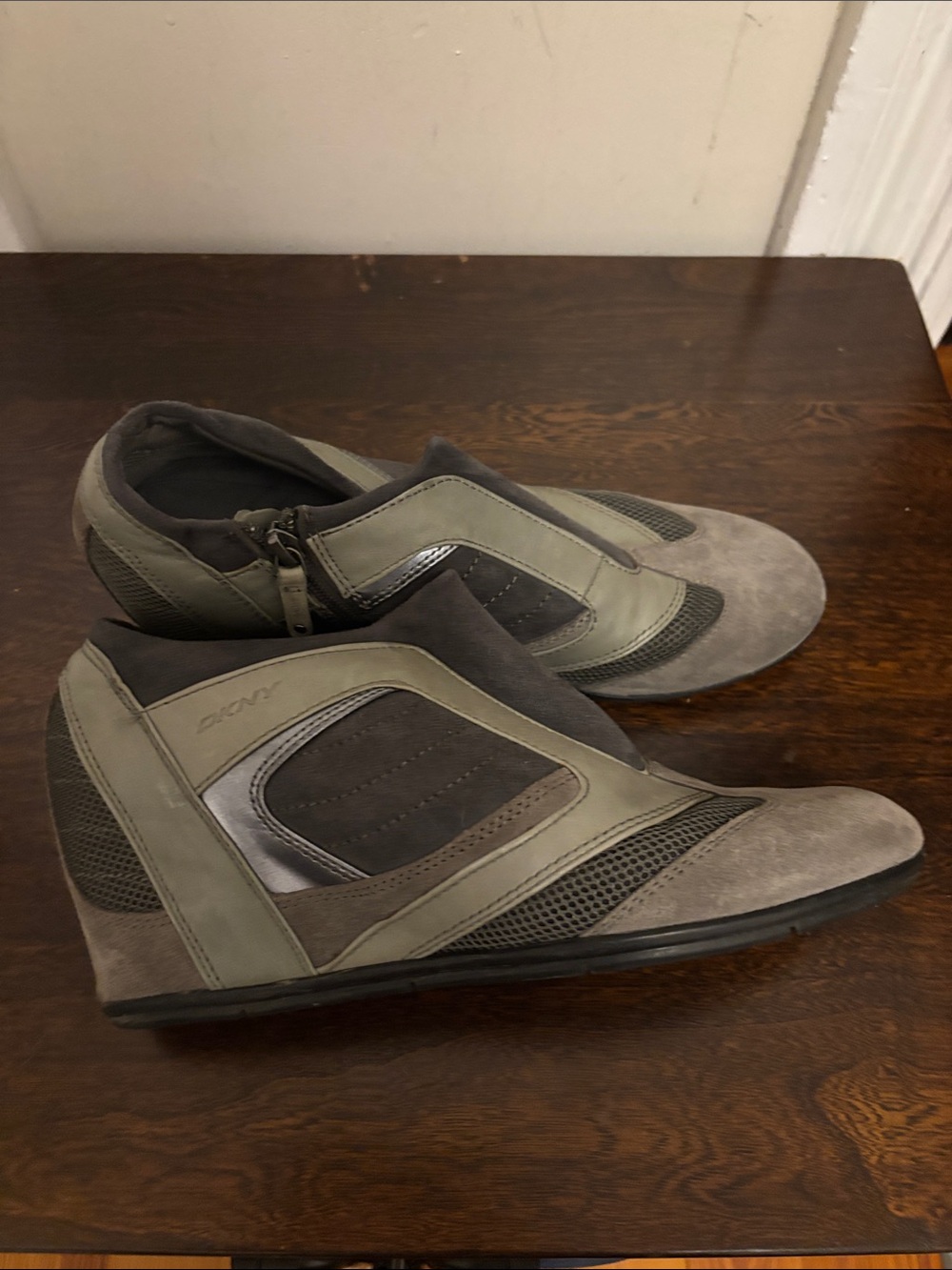 DKNY Men's Grey and Olive Slip-On Sneakers